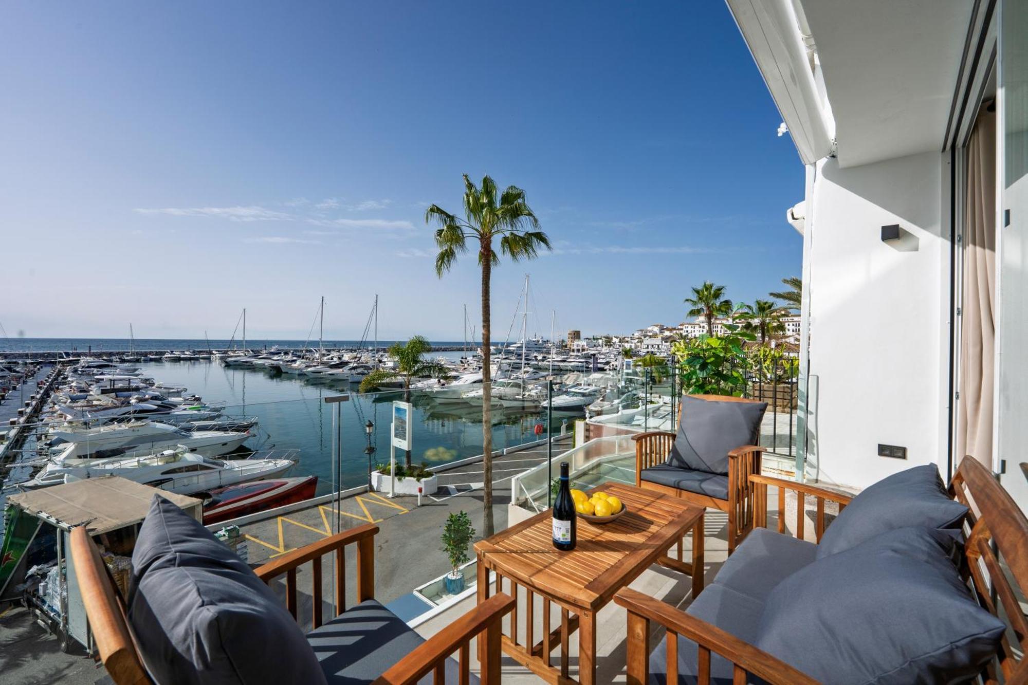 243-Fully Renovated-Puerto Banus Marbella Front Line Penthouse Apartamento Exterior foto