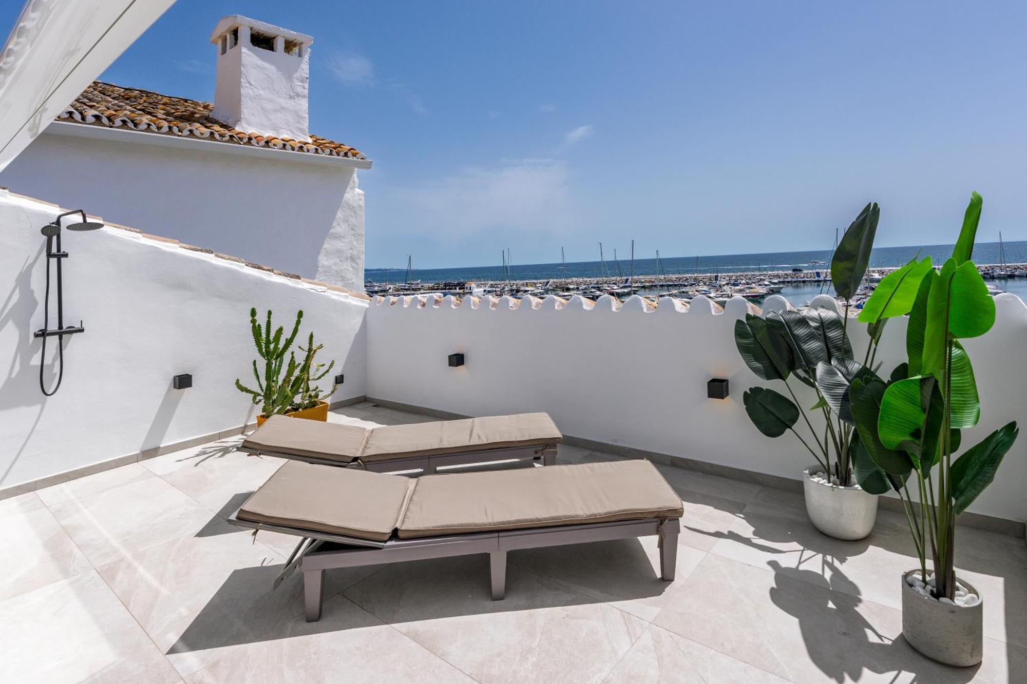 243-Fully Renovated-Puerto Banus Marbella Front Line Penthouse Apartamento Exterior foto