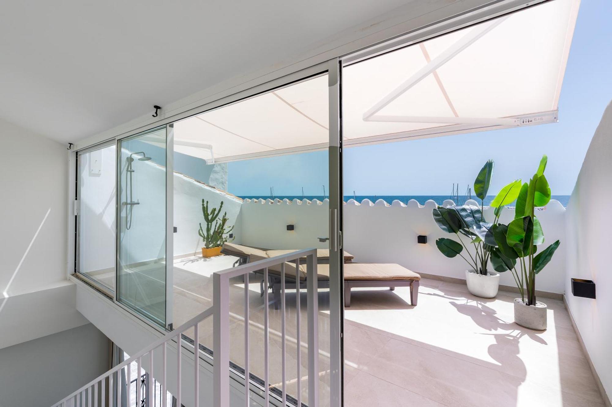 243-Fully Renovated-Puerto Banus Marbella Front Line Penthouse Apartamento Exterior foto